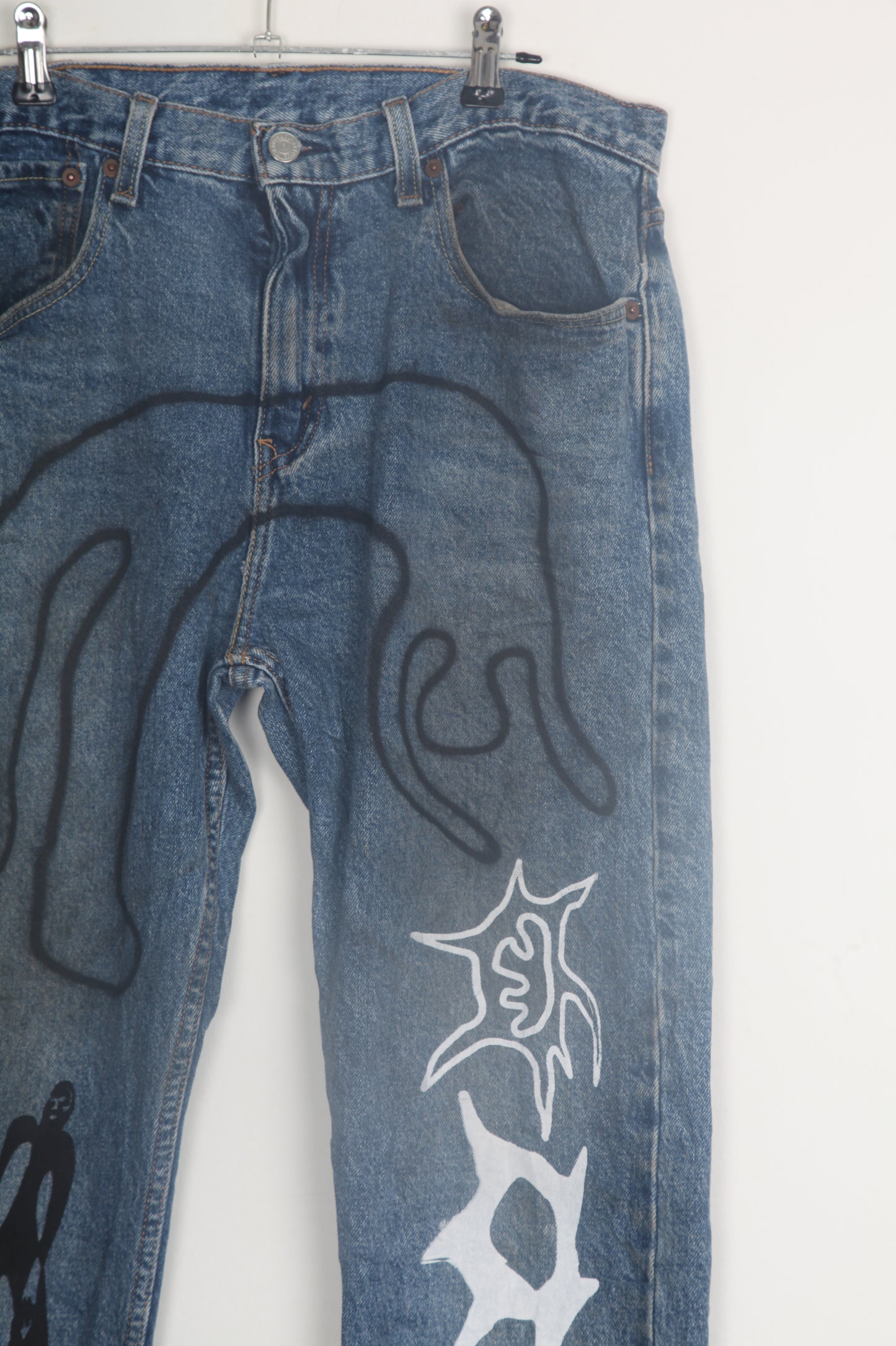 Vintage Hand Printed Levi's Jeans (W32)