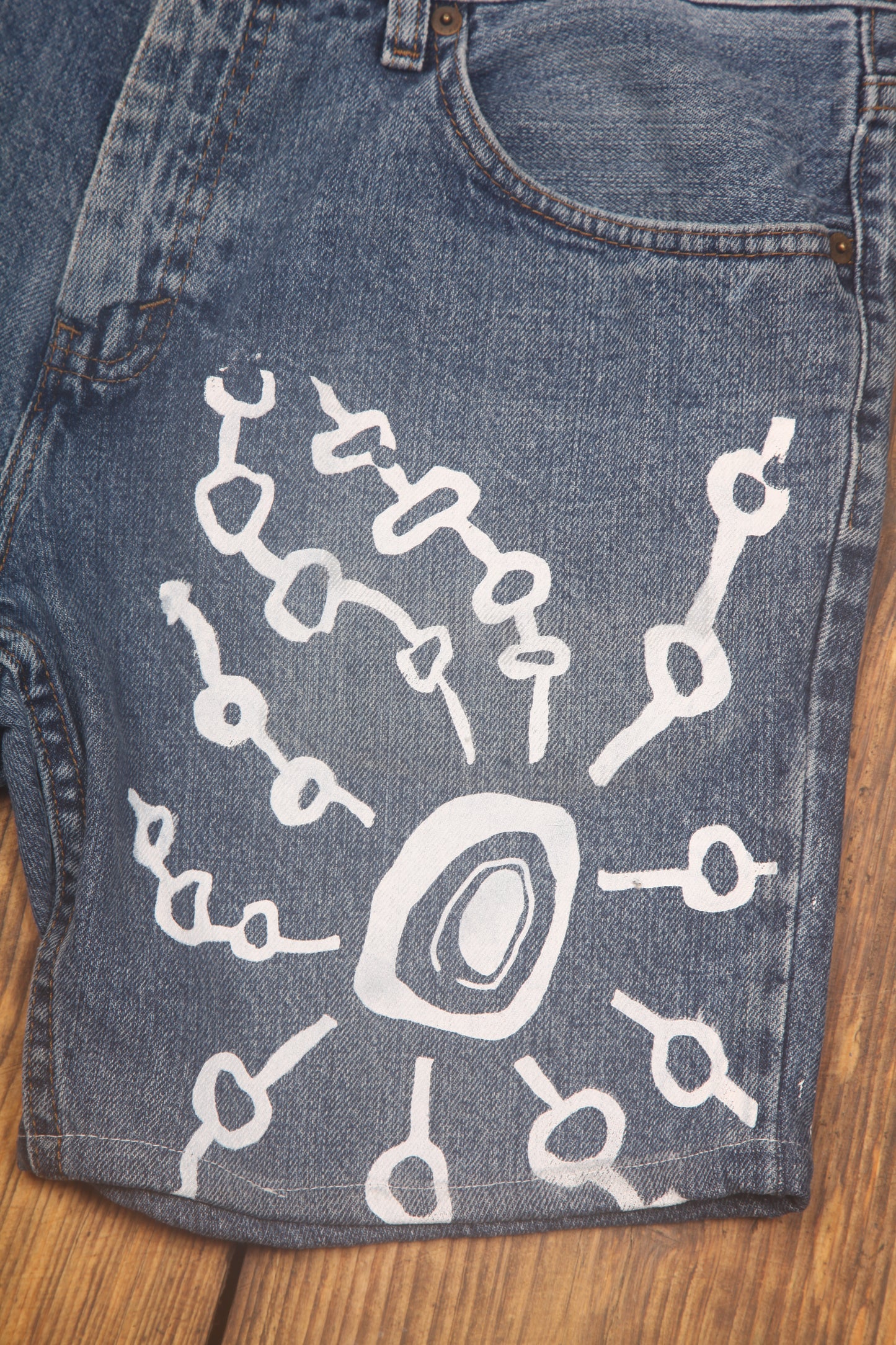 Upcycled Vintage Shorts (W32)