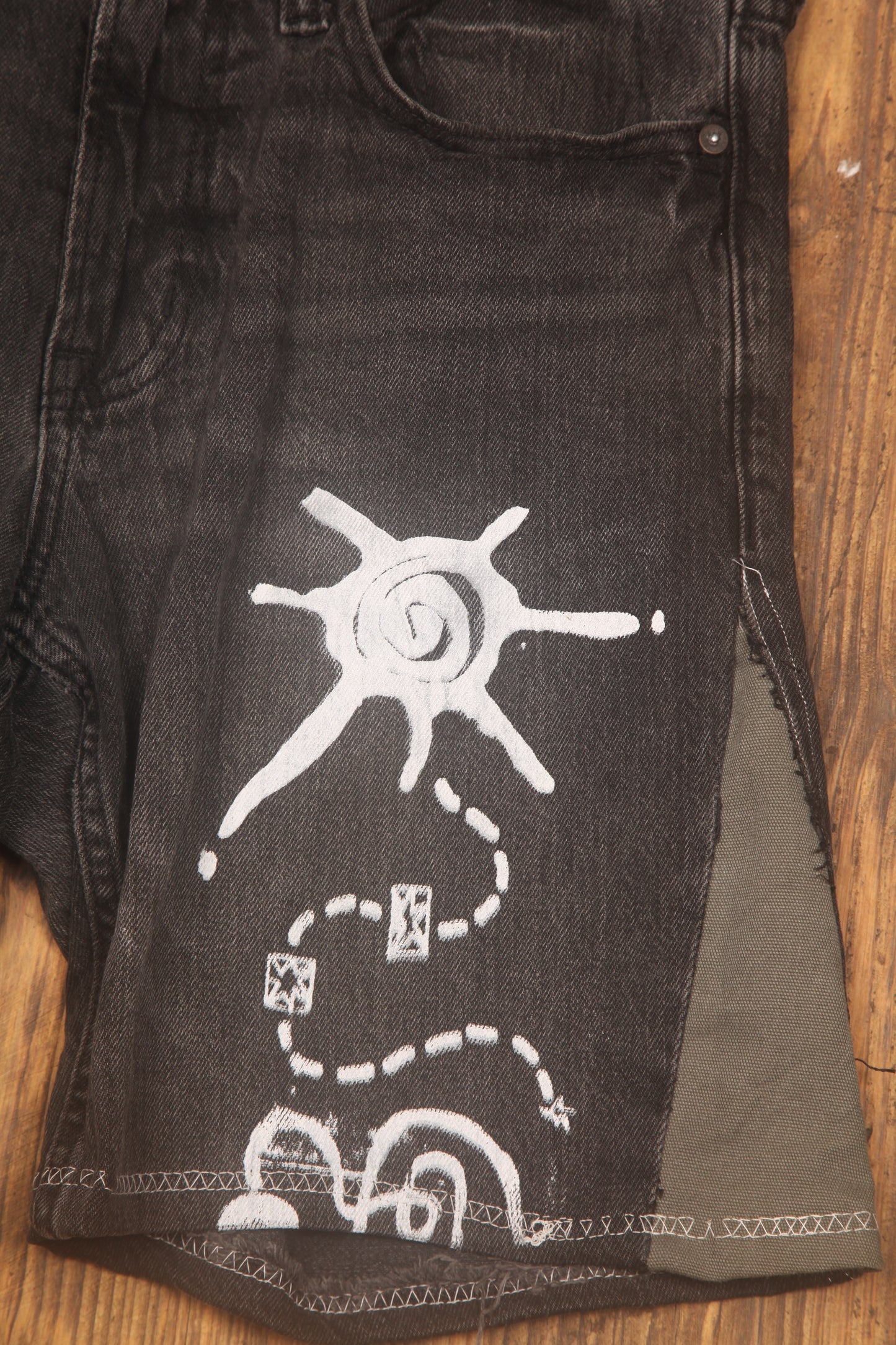 Upcycled Vintage Shorts (W31)