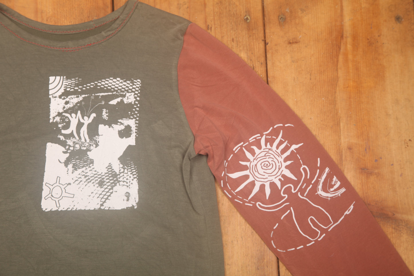 Long Sleeve Screenprint Fitted Tee (UK12/14)