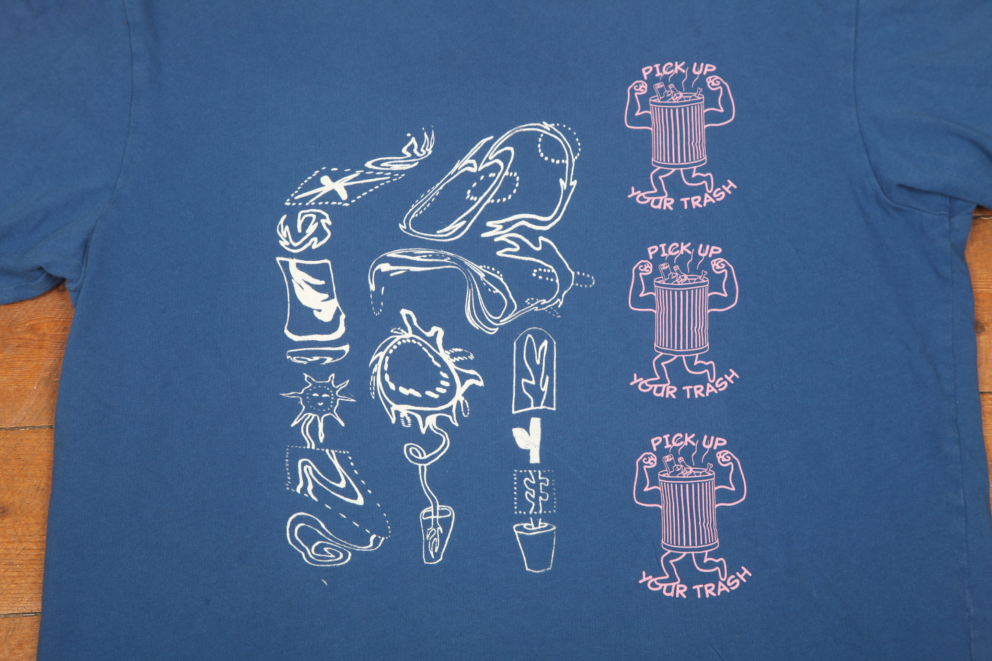 Upcycled Graphic Screenprint T-Shirt (L)