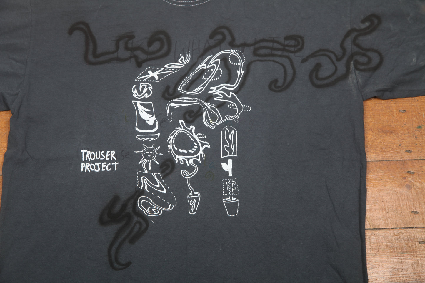 Sustainable Upcycled Graphic Screenprint T-Shirt (L)