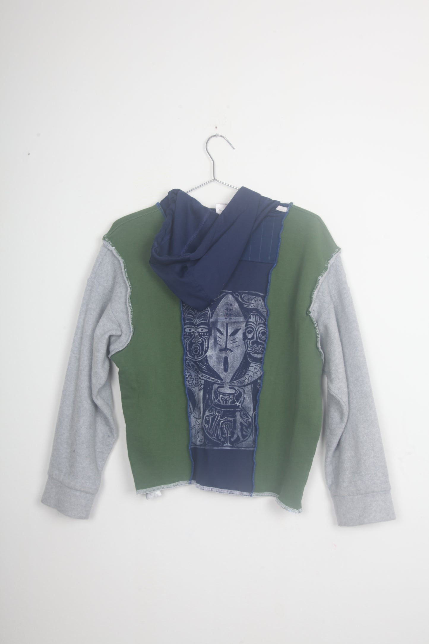Patchwork Slow Fashion Cropped Hoodie (S)