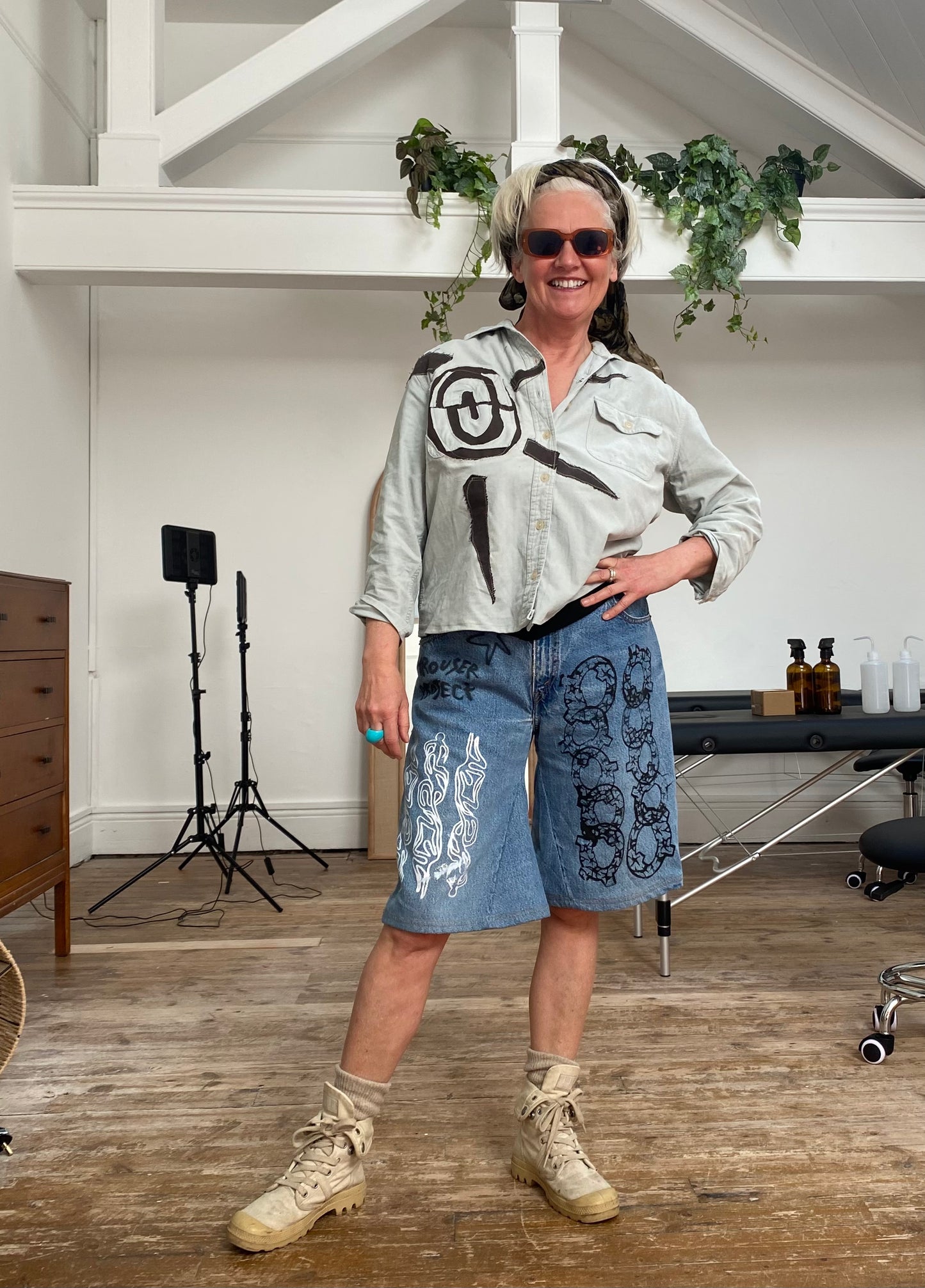 Reworked Vintage Corduroy Shirt – Boxy Fit, Appliqué Details