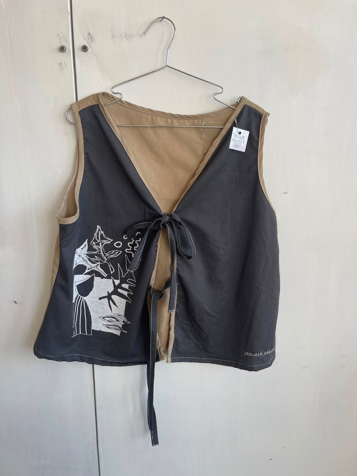Tie up waistcoat reversible top (2XL)