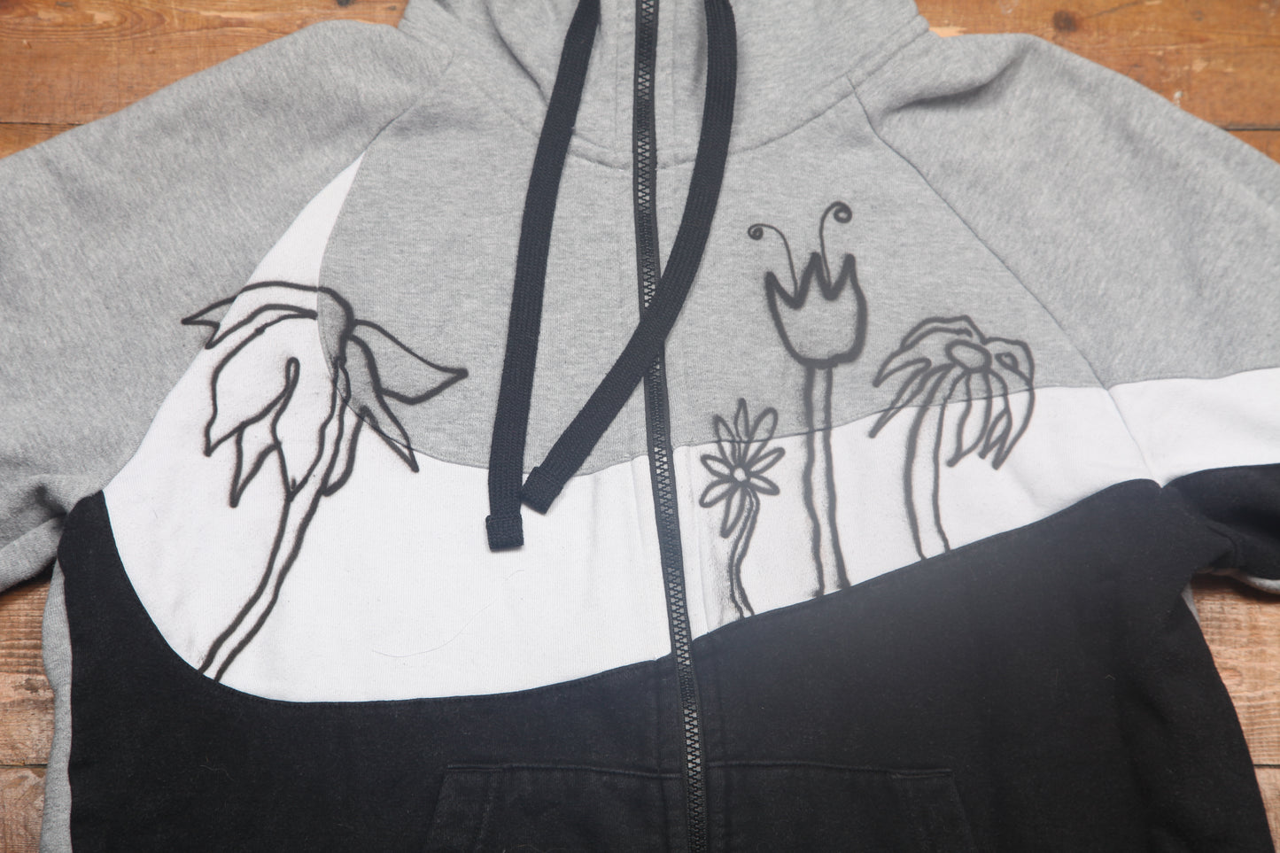 Nike Graphic Airbrush Upcycled Sustainable Hoodie (L)