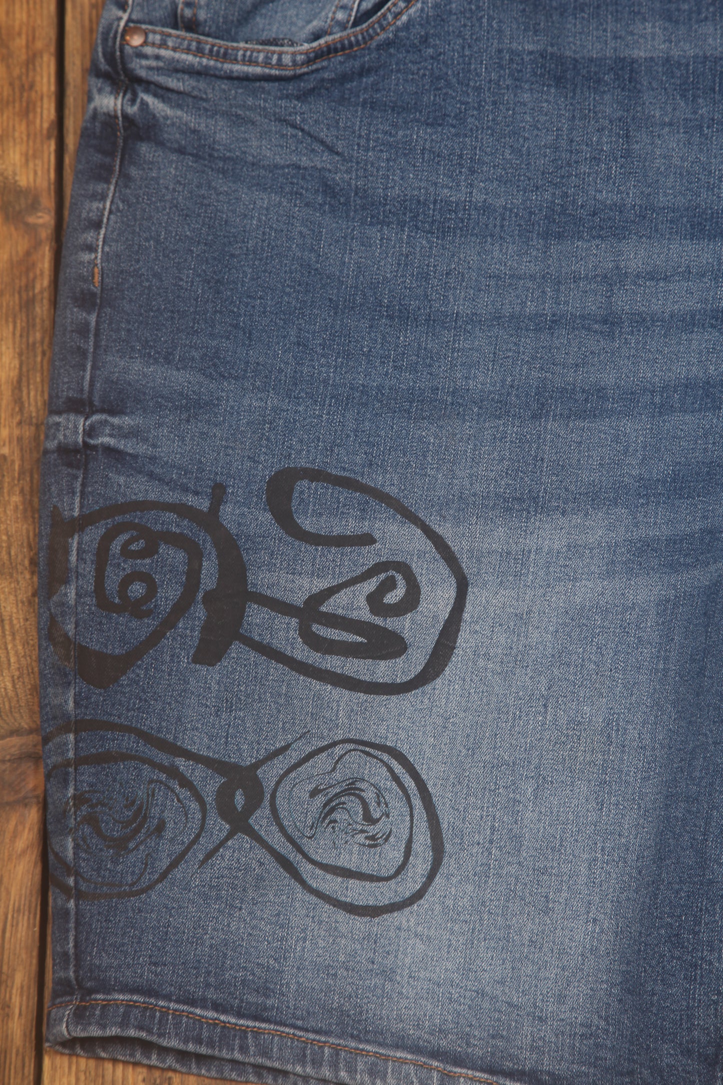 Upcycled Vintage Shorts (W42)