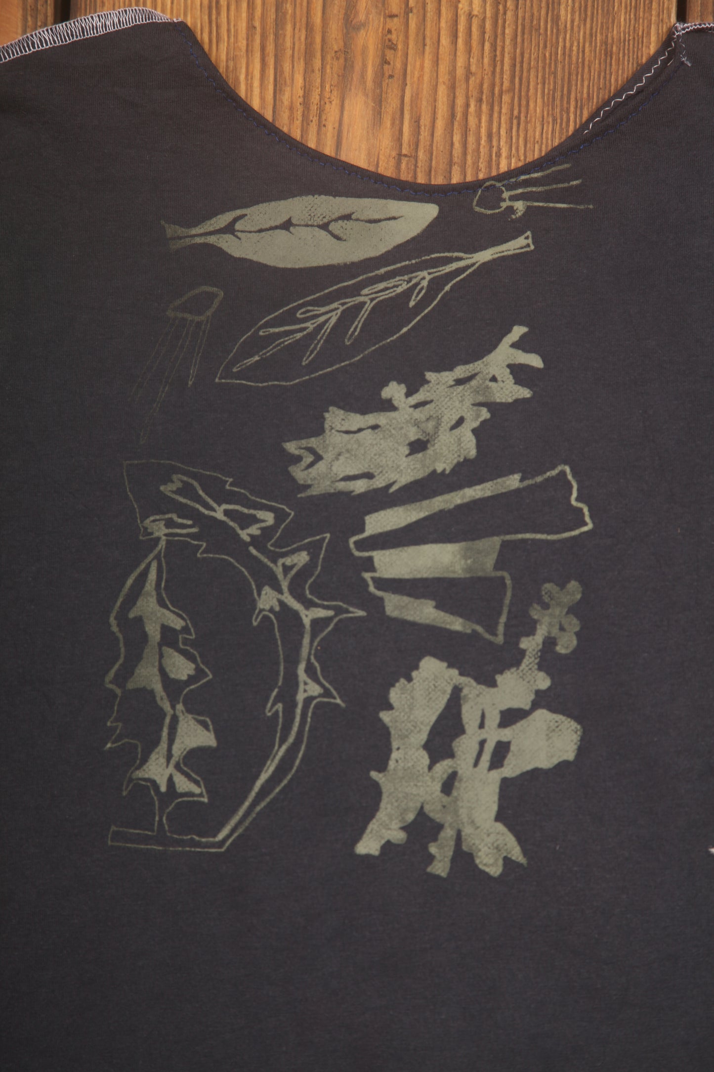 Short Sleeve Crop Screenprint Tee (UK8/10)