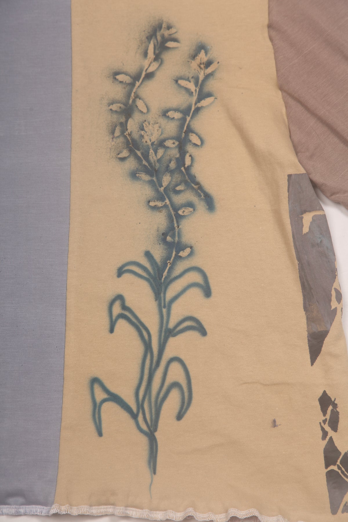 Long Sleeve Screenprint Fitted Tee (UK16/18)